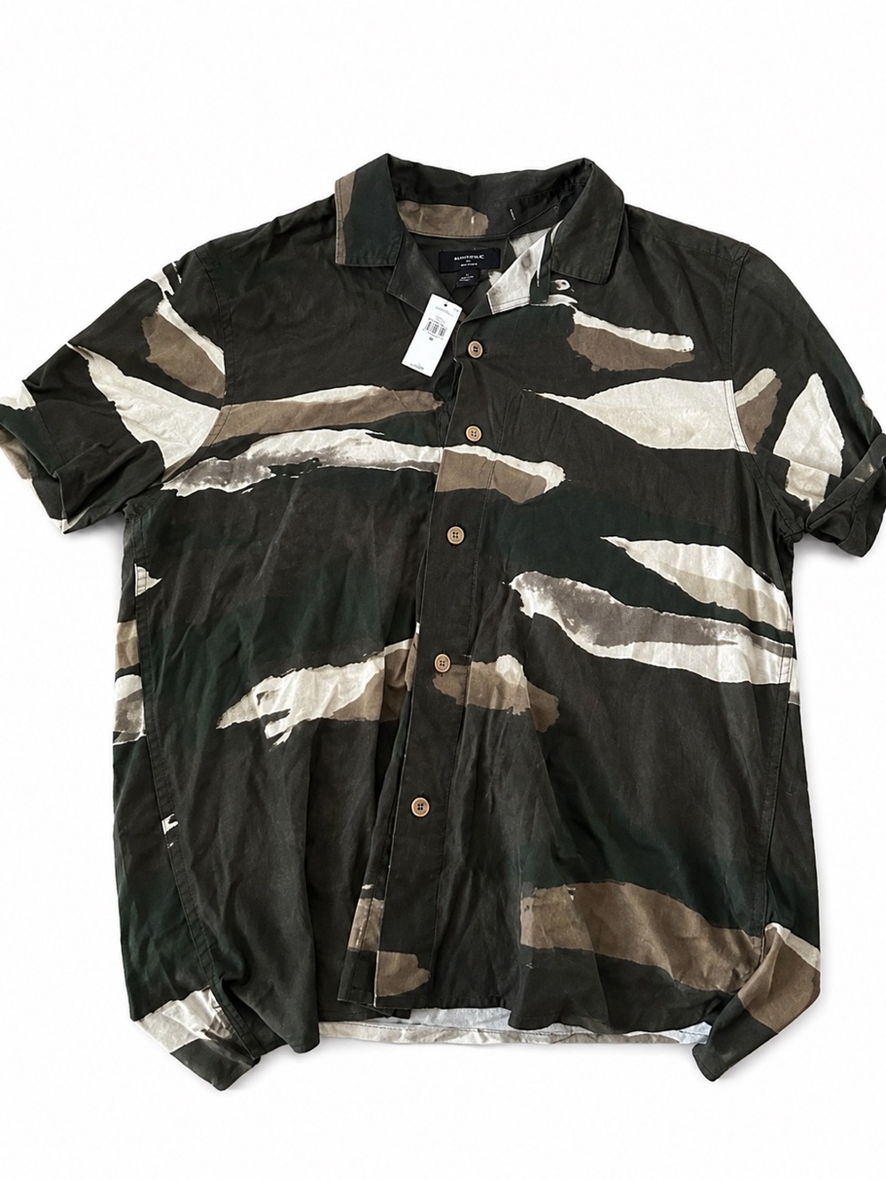 Banana Republic Abstract Print Camp Shirt Men’s Short Sleeve Button-Up